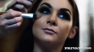 Model Lullu Gun fucks photographer